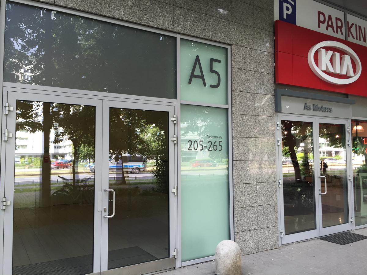 Apartament Triton Park Varsovia Exterior foto